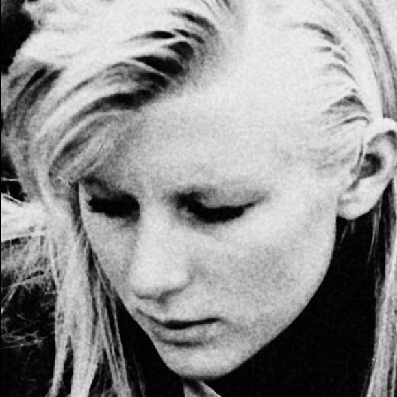 Meet your Posher, Jessica - Picture 1 of 1